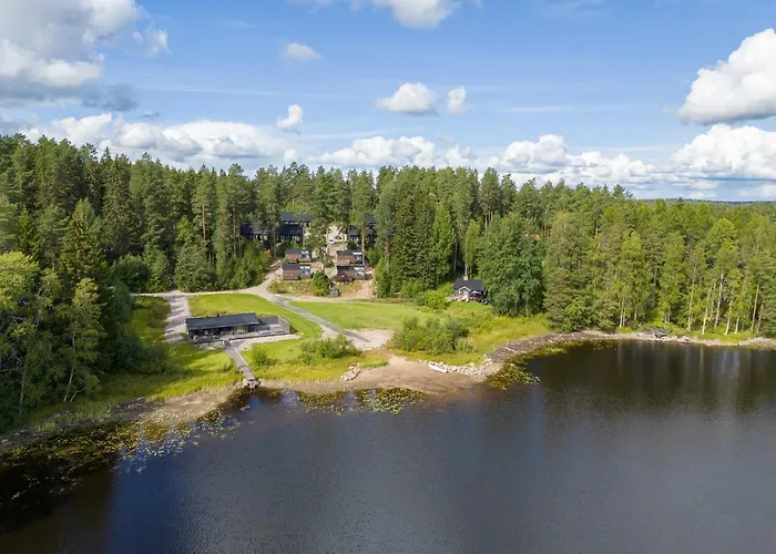 בית נופש Koskisviitti 3 - Private Lakeside With Terrace לאוקאה